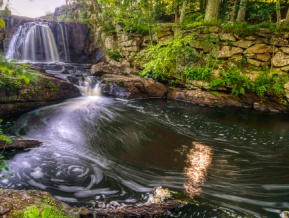 Waterfalls at Southford Falls (Flickr@tquist24)